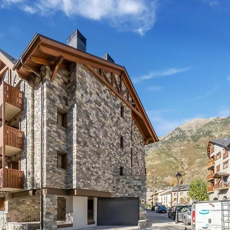 Stone In Near Scenic Lake, Cleaning Included Apartman *